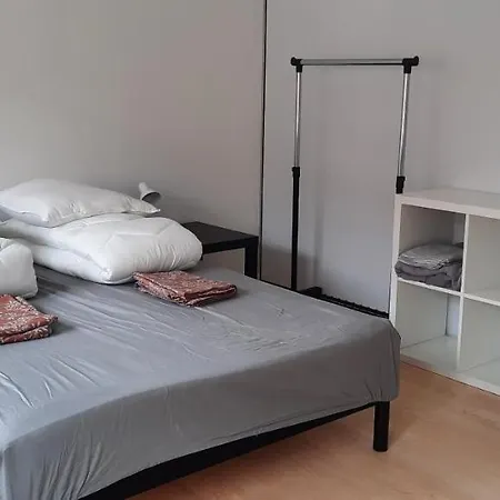 Private In A Shared Privatunterkunft Odense