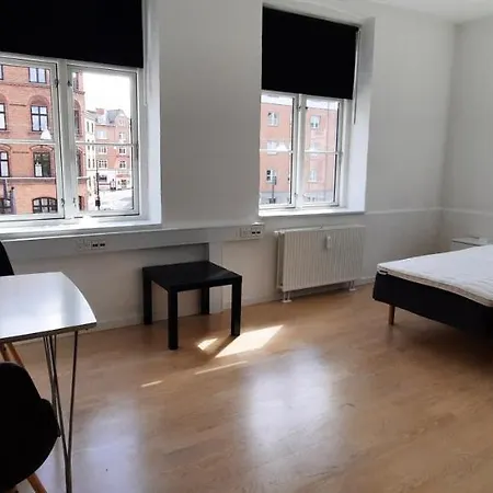 Private In A Shared Accommodatie bij particulieren *